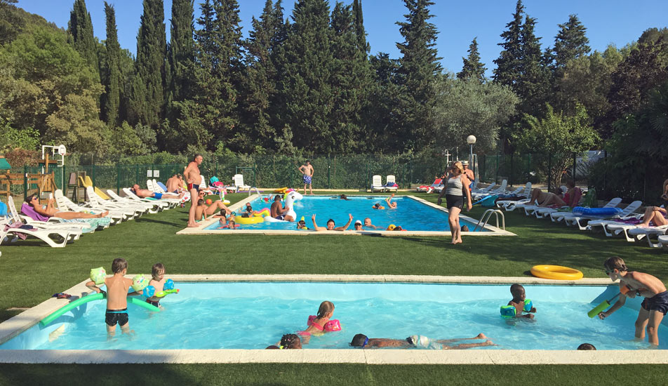 camping avec piscine cuers